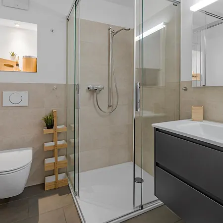 شقة Bright Modern With Terrace And Underground Garage Lengnau