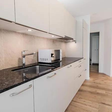 Bright Modern With Terrace And Underground Garage شقة *