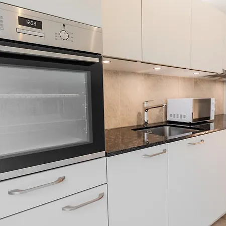 Bright Modern With Terrace And Underground Garage Lengnau